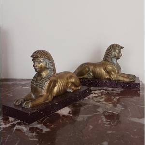 Anticomanie - Pair Of Paperweights Or Bookends - Sphinx On Porphyry-style Base