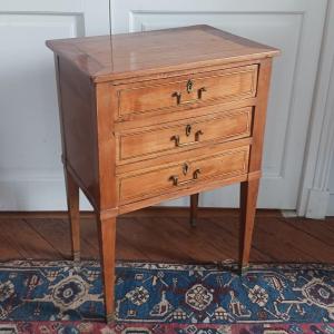 France, Early 19th Century - Bedside Or Dressing Table - Walnut And Fillets - Directoire Period