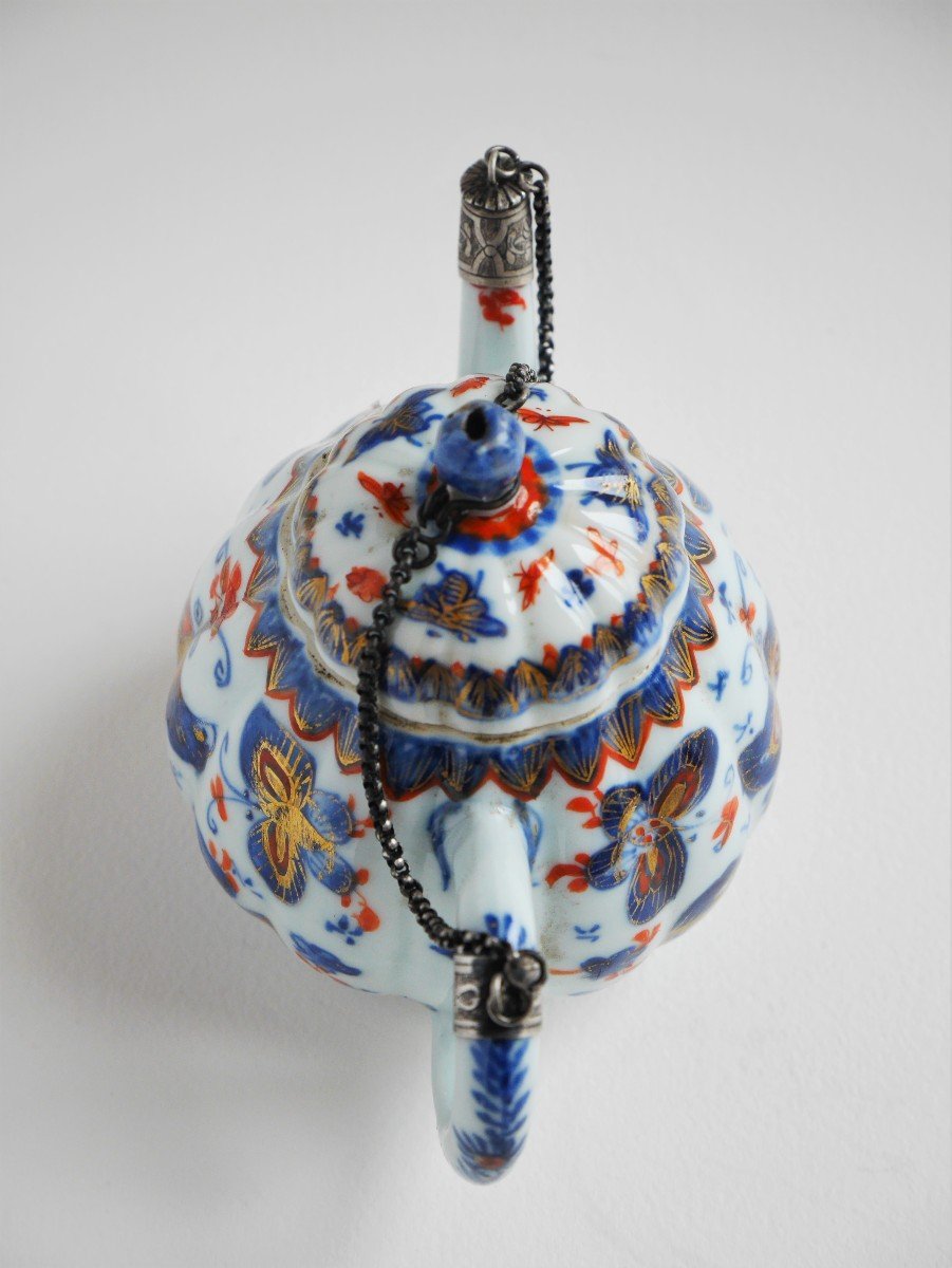 Théière En Porcelaine Imari, Monture En Argent Ciselé, Paris, époque Régence-photo-4