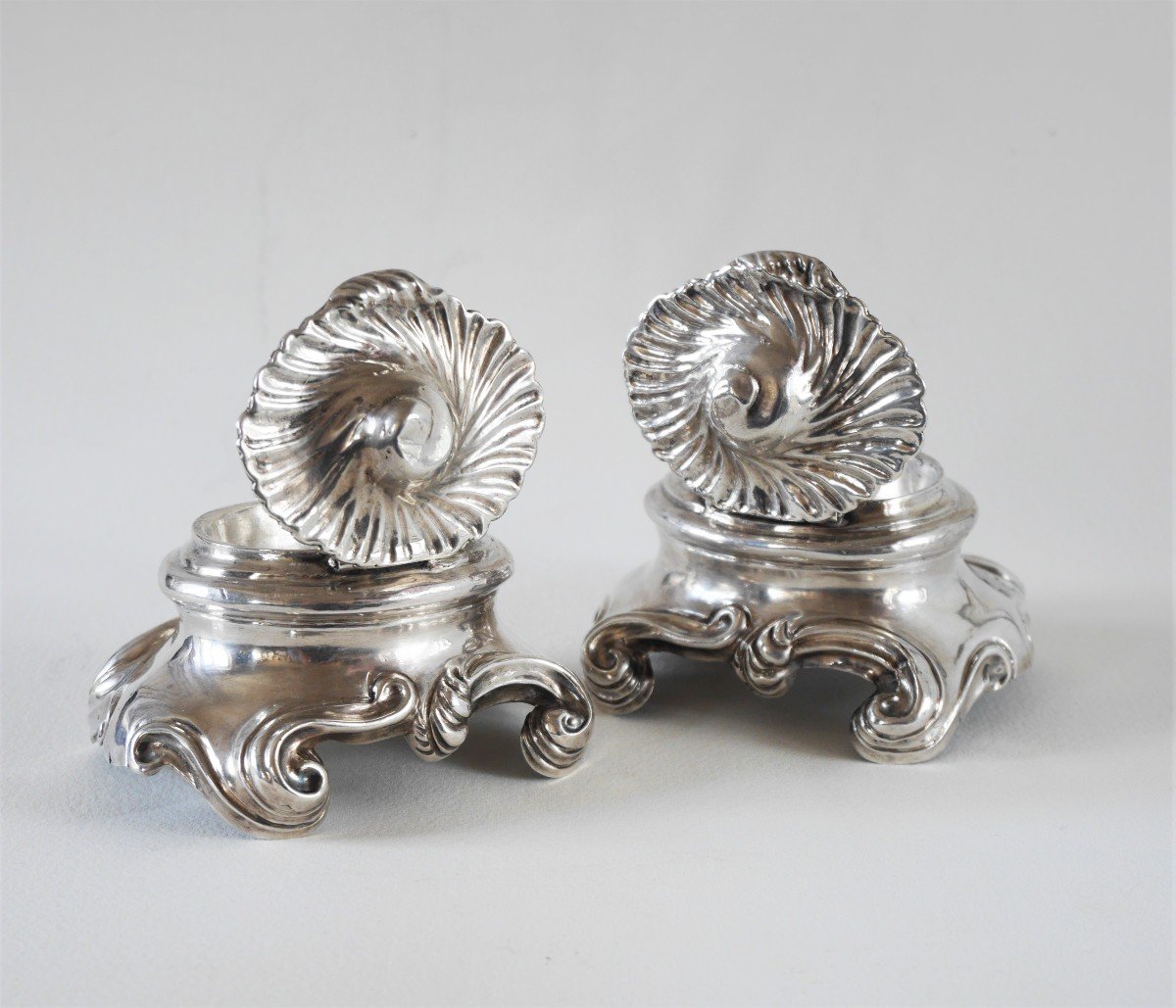 Paire de salières ou poivrières, argent, Guillaume Brunet, Arles, 1774-photo-1