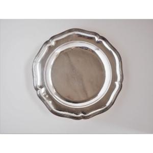 Plat rond demi-creux armorié en argent, Strasbourg, 1774