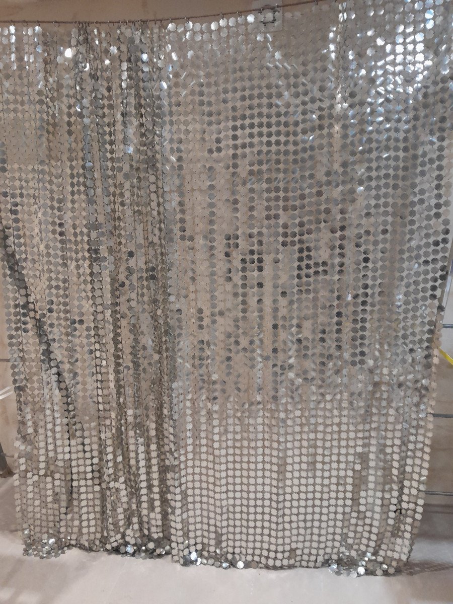 Paco Rabanne: Pair Of Space Curtains Made Of Plasticized Aluminum Discs.-photo-6