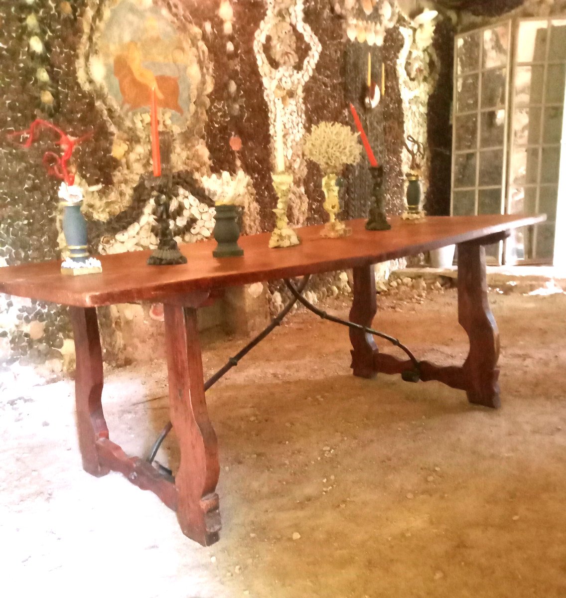 Spanish Table In Waxed Walnut. XIX Eme Period