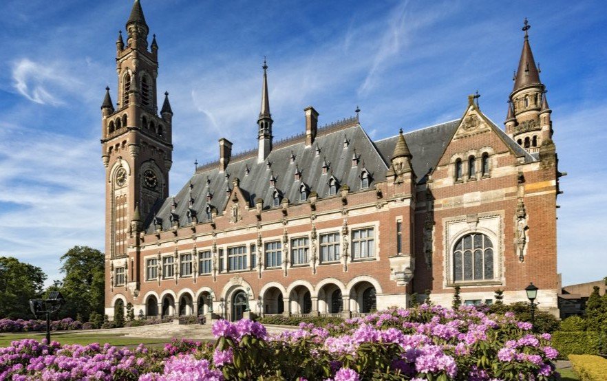 Solid Silver Miniature Of The Peace Palace In The Hague-photo-7