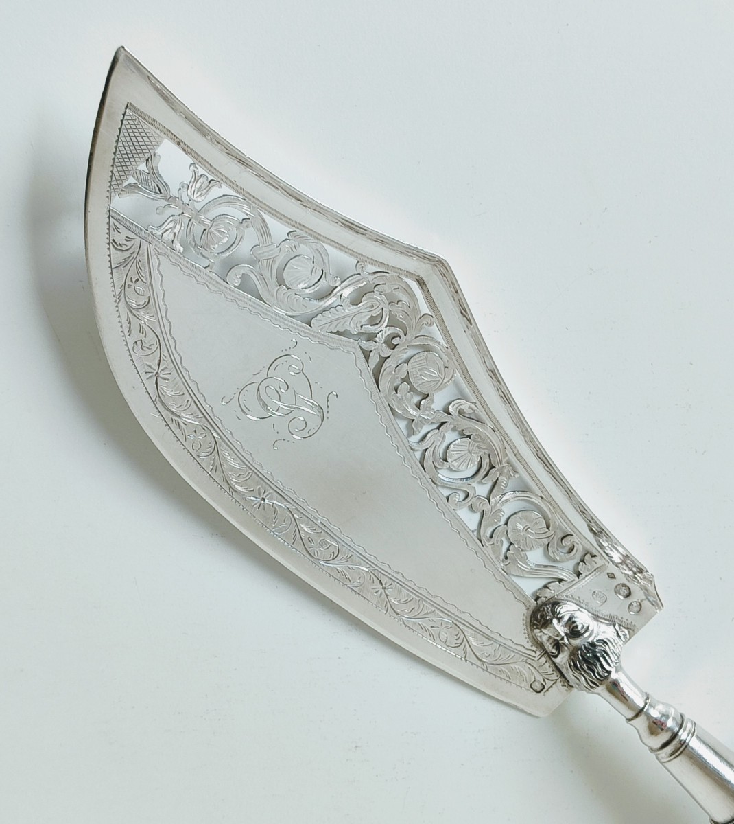 Solid Silver Fish Scoop -photo-1