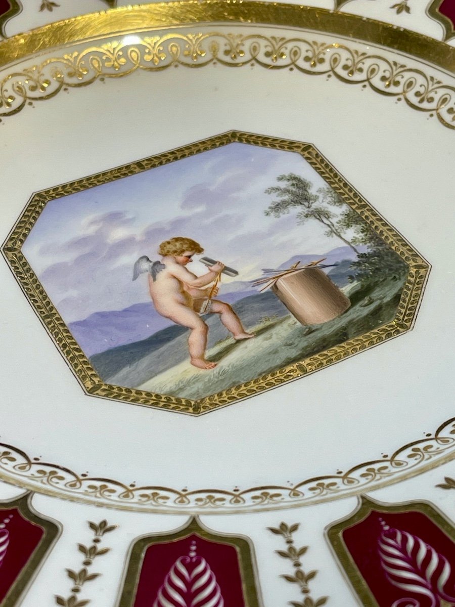 Assiette En Porcelaine De La Manufacture Royale de Vienne Du XIXe Siècle "cupidon"-photo-4