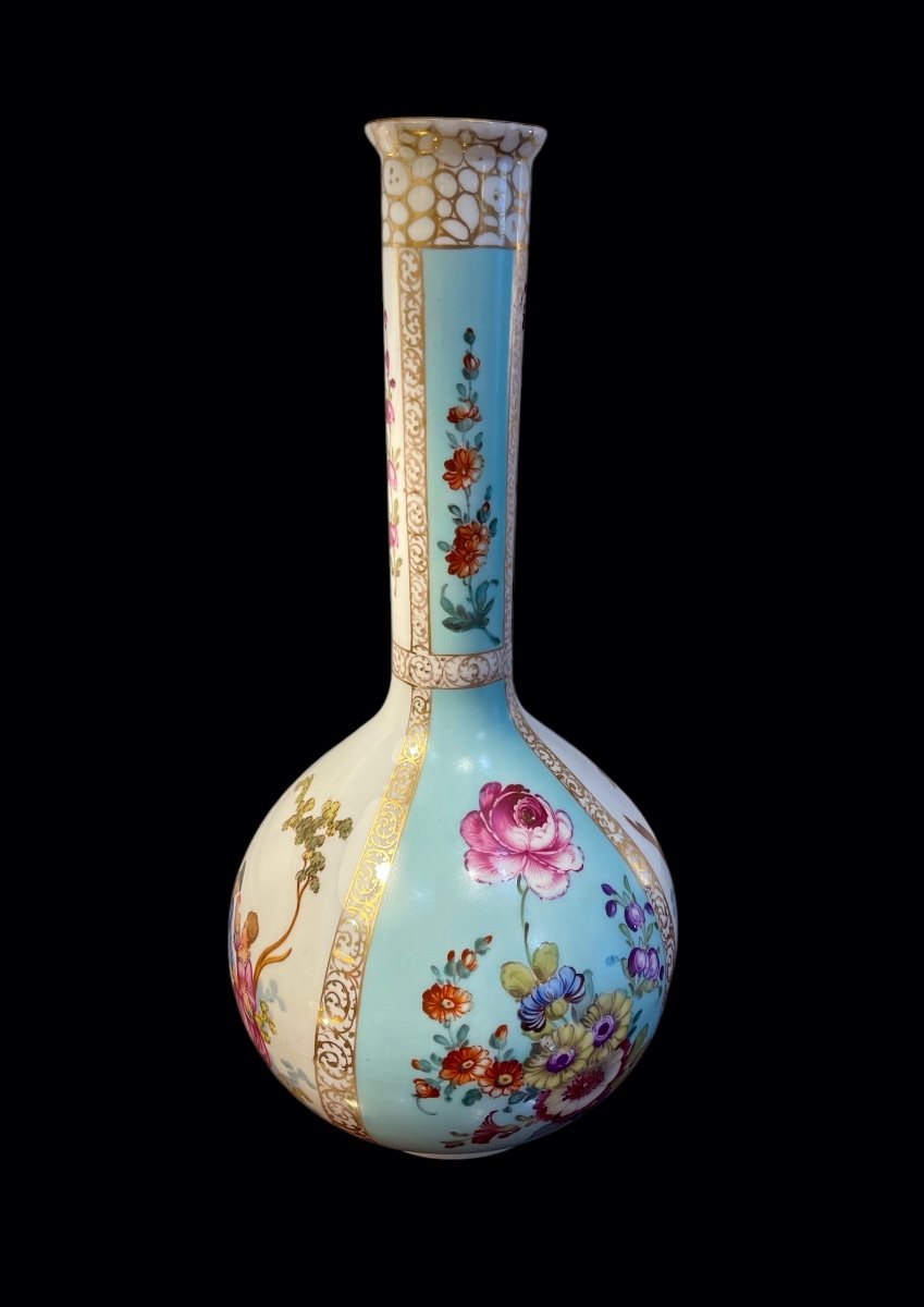 Polychrome Vase In German Porcelain Dresden Manufactory 1890 - Late 19th Century