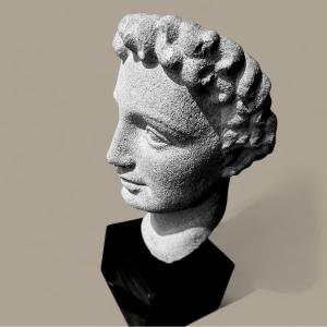 Stone Sculpture - Head Of An Antique Character On Base - Year 1940 Art Deco Style