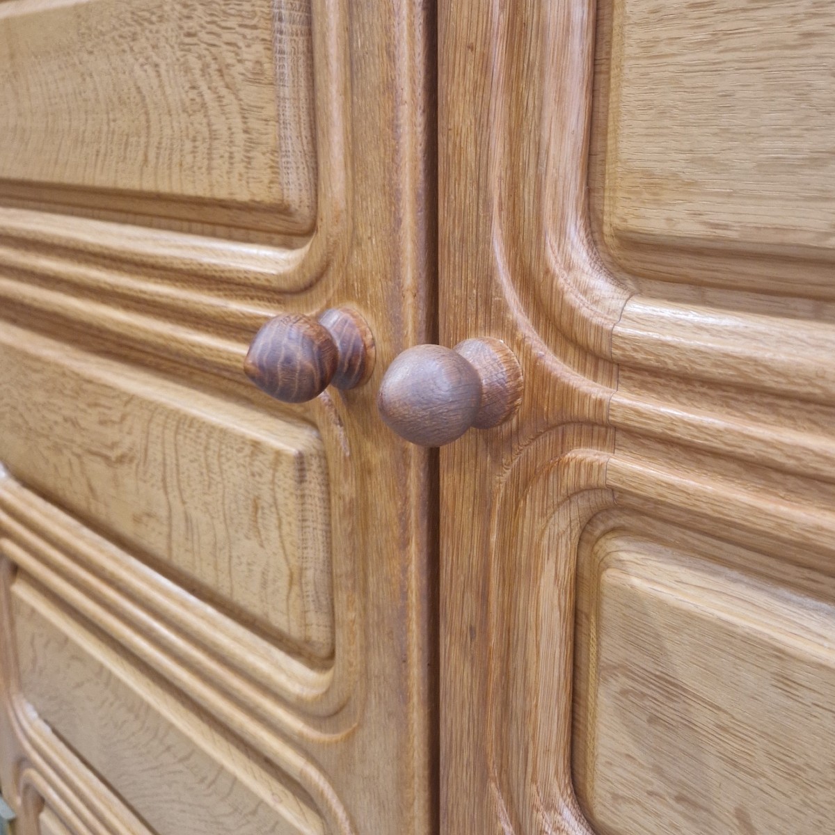 Vintage Brutalist Sideboard In Light Oak, Guillerme Et Chambron-photo-1