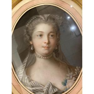 Portrait De Jeune Femme Au Collier De Perles - Suiveur De Francois Boucher - Epoque XVIIIe 