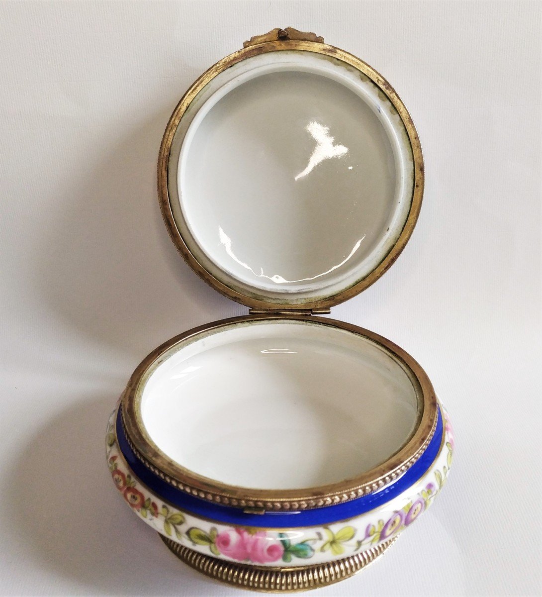 Samson Painted Porcelain Jewelry Box-photo-5