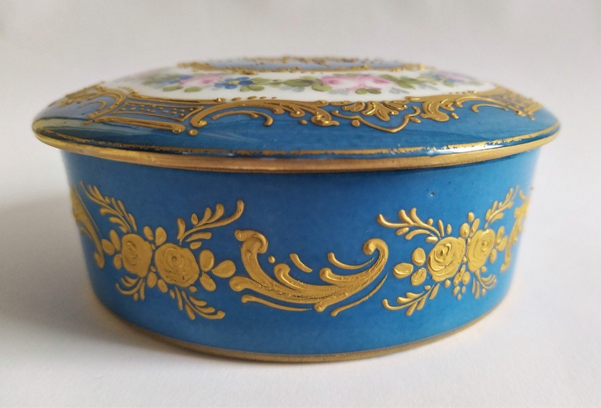 Hand Painted Porcelain Box French Manufacture Of Rebais-photo-4