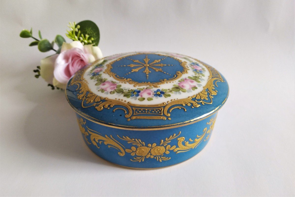Hand Painted Porcelain Box French Manufacture Of Rebais