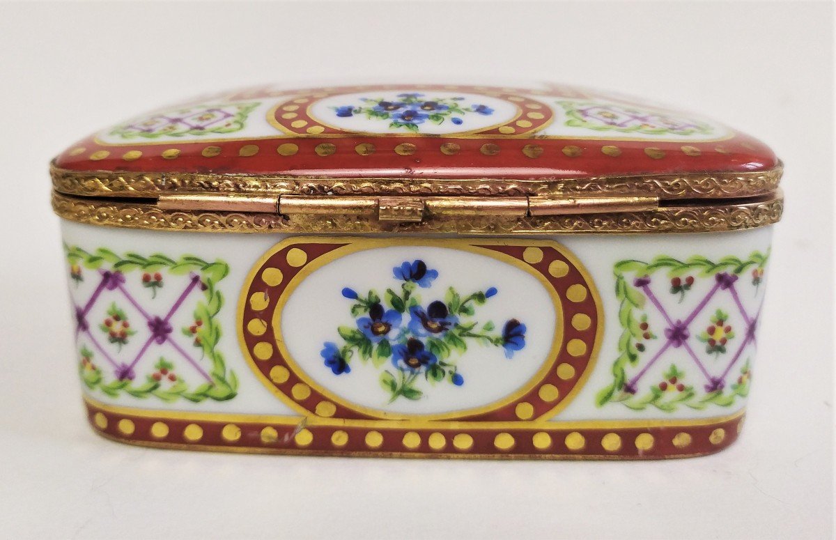  Le Tallec Hand-painted Porcelain Jewelry Box -photo-2