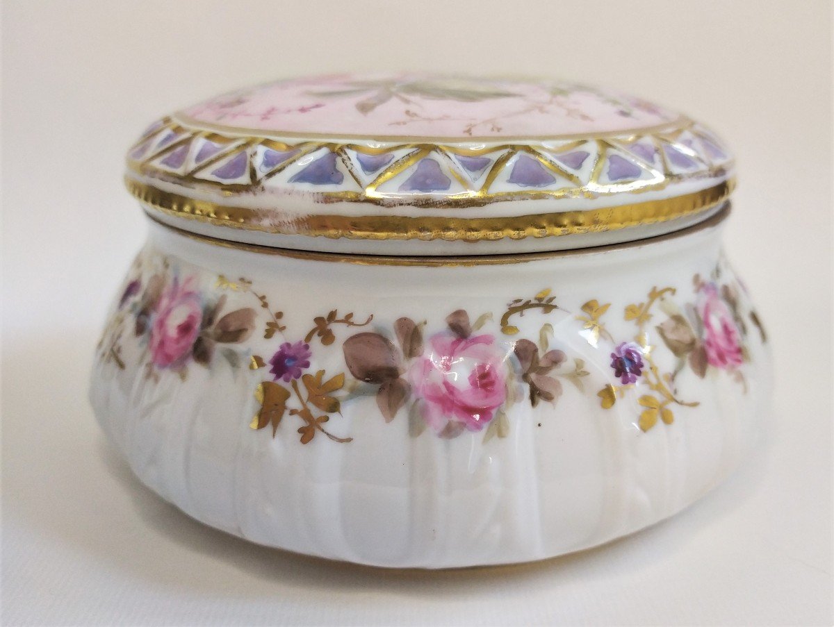  Hand Painted Porcelain Box From Volkstedt 19th C-photo-2