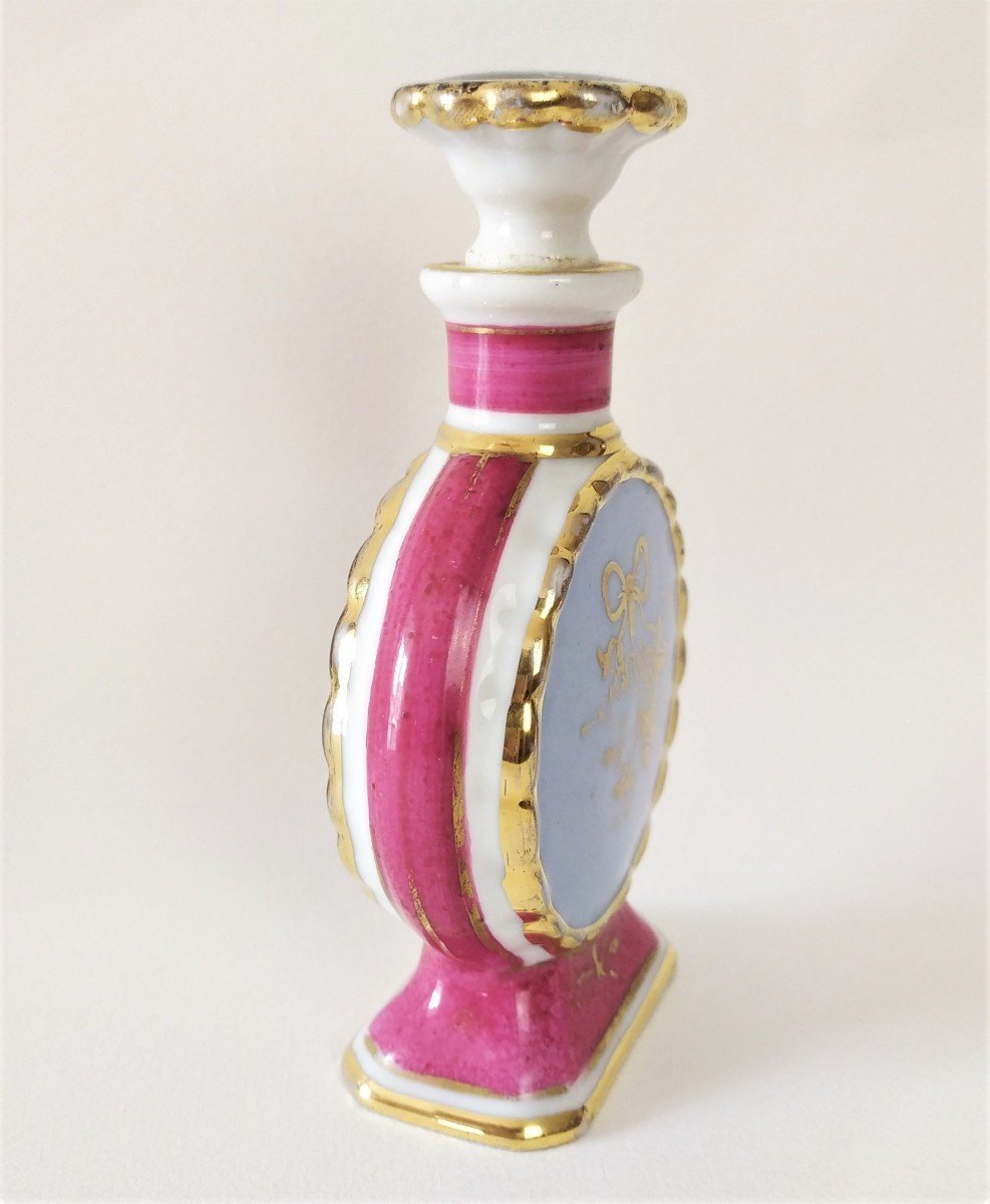 Hand Painted Porcelain 19th Century Perfume Bottle Jacob Petit -photo-1