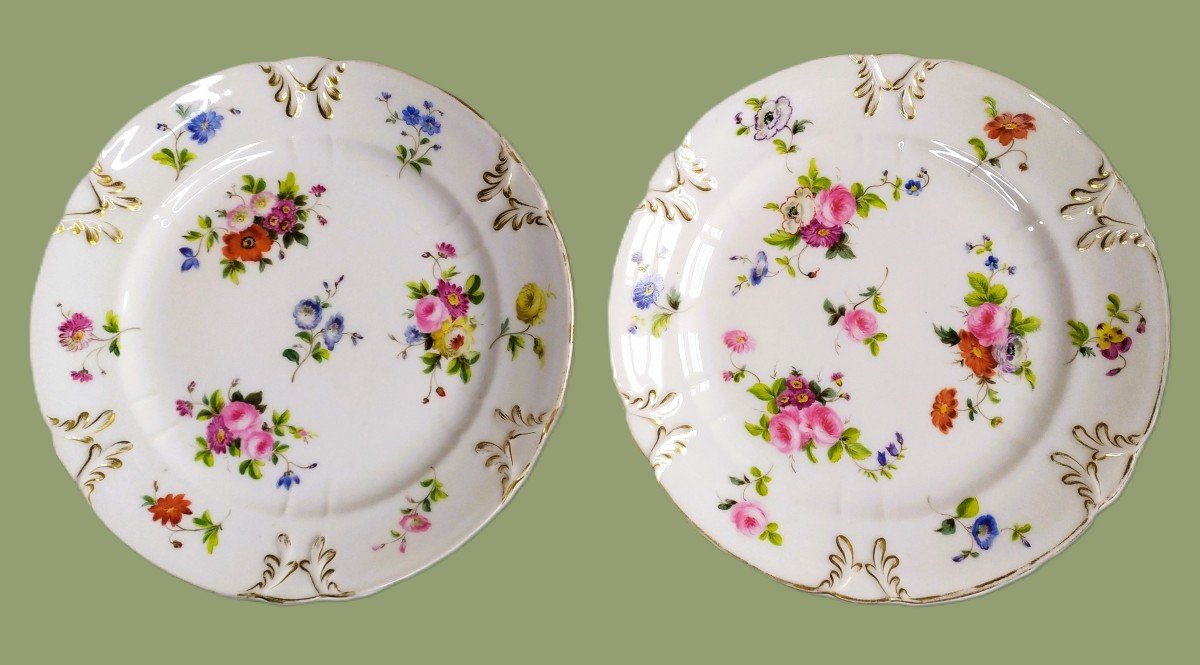 Paire d'Assiettes En Porcelaine De Paris Decor Peint à La Main Roses Fleurs 19ème