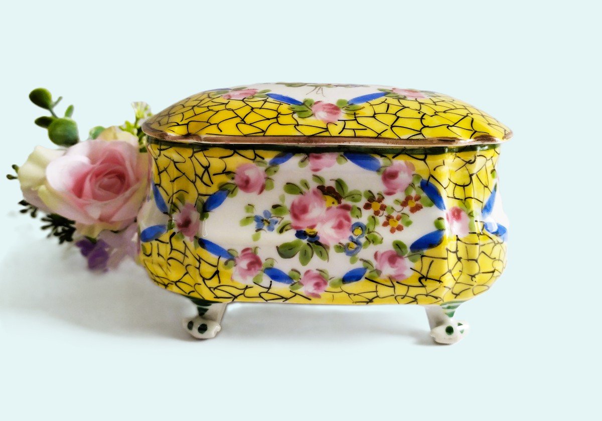 Antique Hand Painted Porcelain Candy Or Jewelry Box 19th C