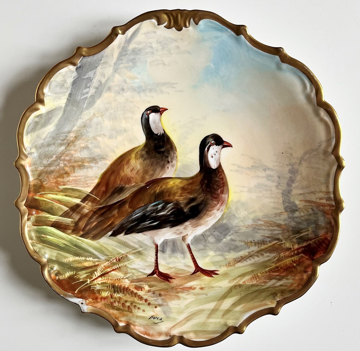  Limoges Plat En Porcelaine Peinte décor d' Oiseaux Signé