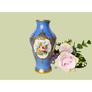Hand Painted Small Vase In Old Paris Porcelain 19th Century Victorian Decor