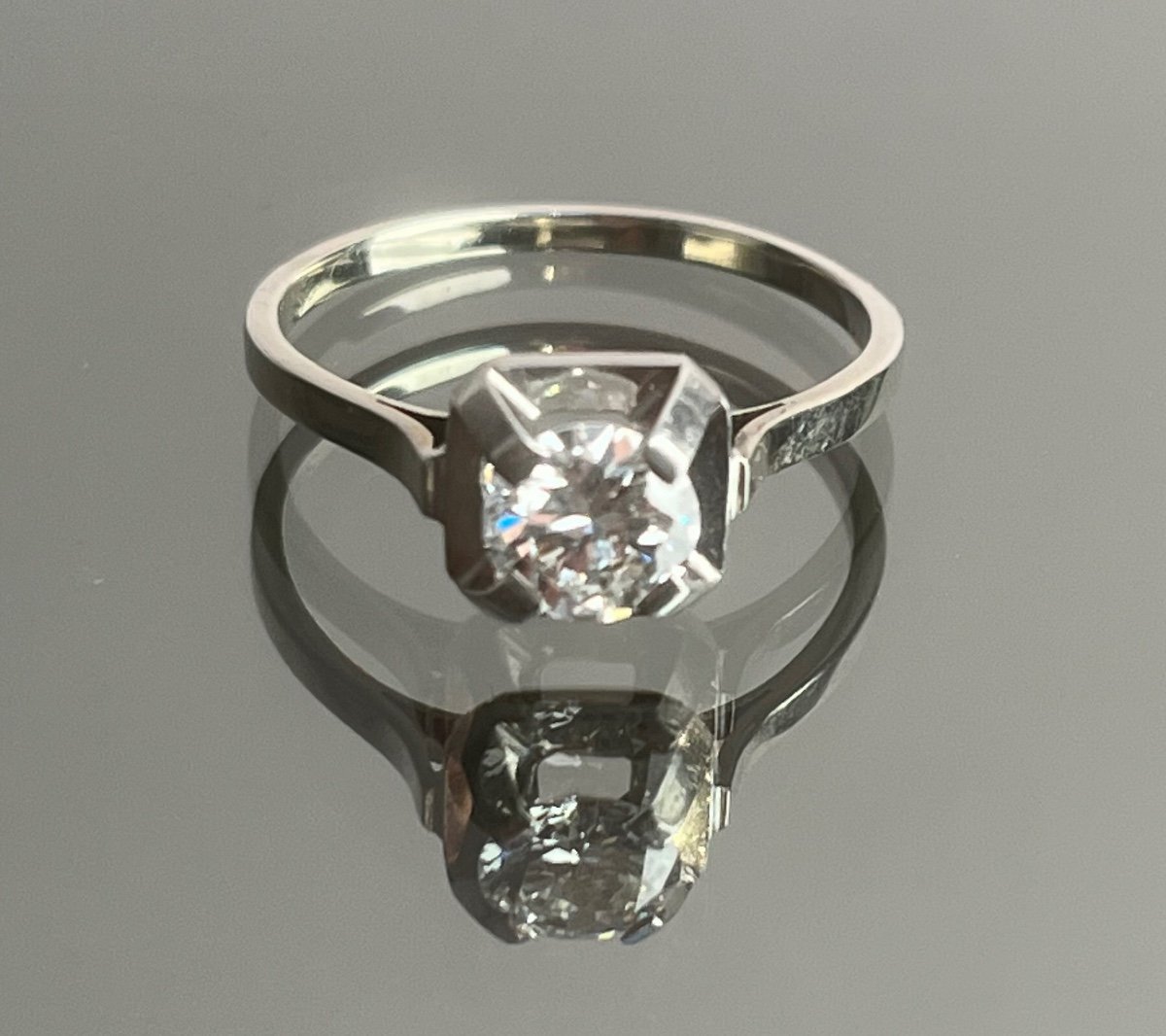 Solitaire Ring In White Gold And Platinum Art Deco Period