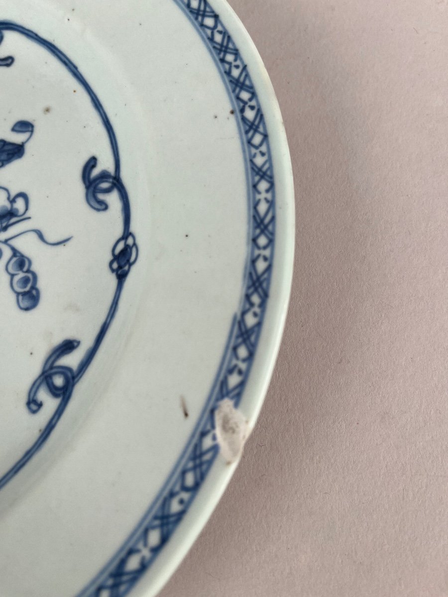 18th Century Chinese Blue Porcelain Plate-photo-4