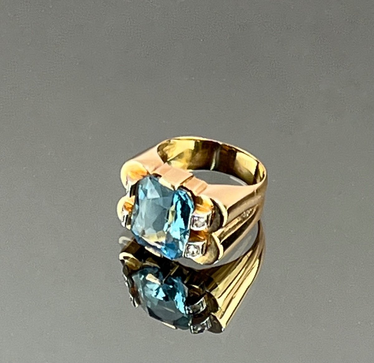 1940s Rose Gold, Platinum, Aquamarine And Diamond Tank Ring-photo-3