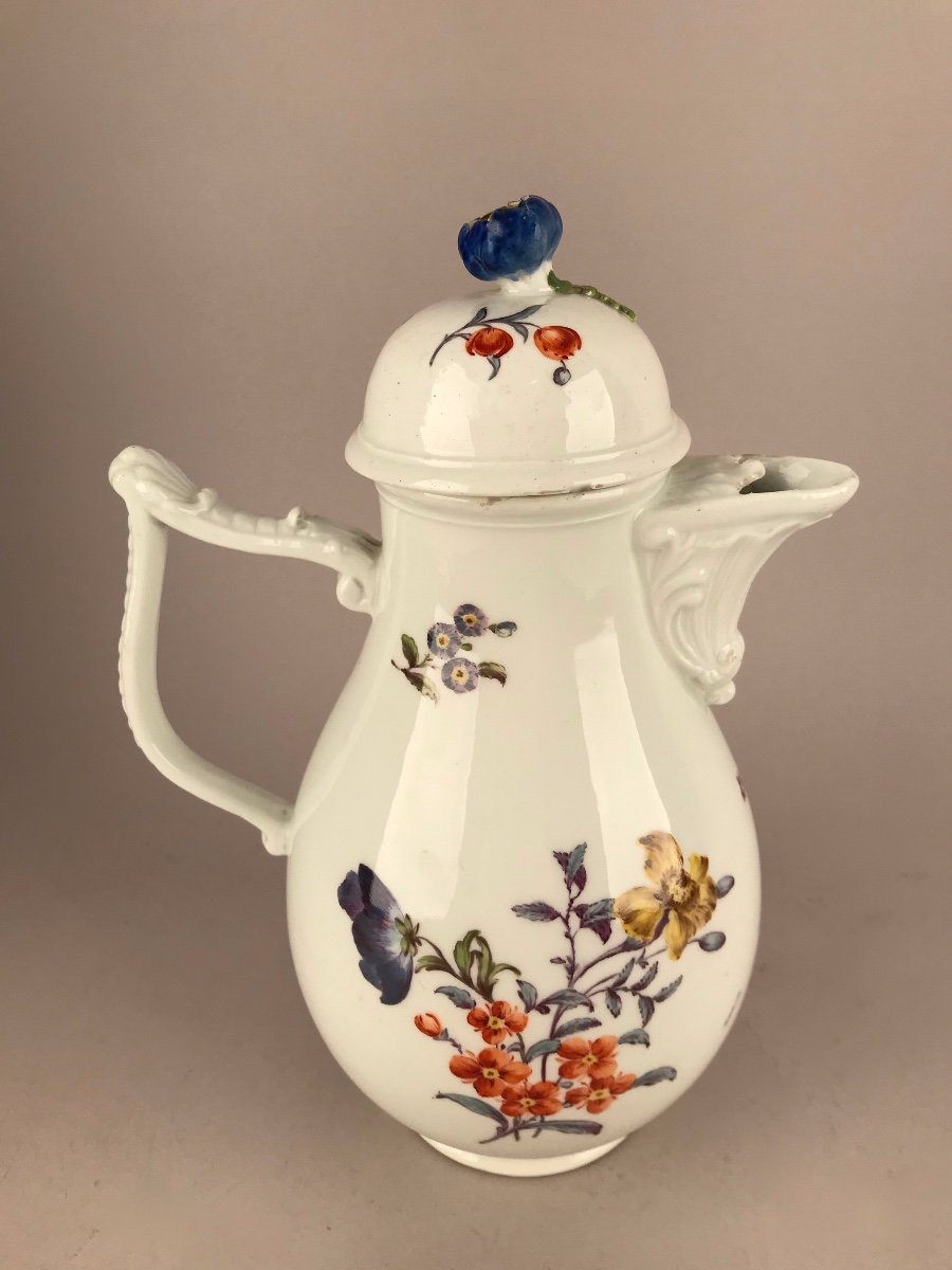 Meissen. 18th Century Porcelain Jug-photo-2