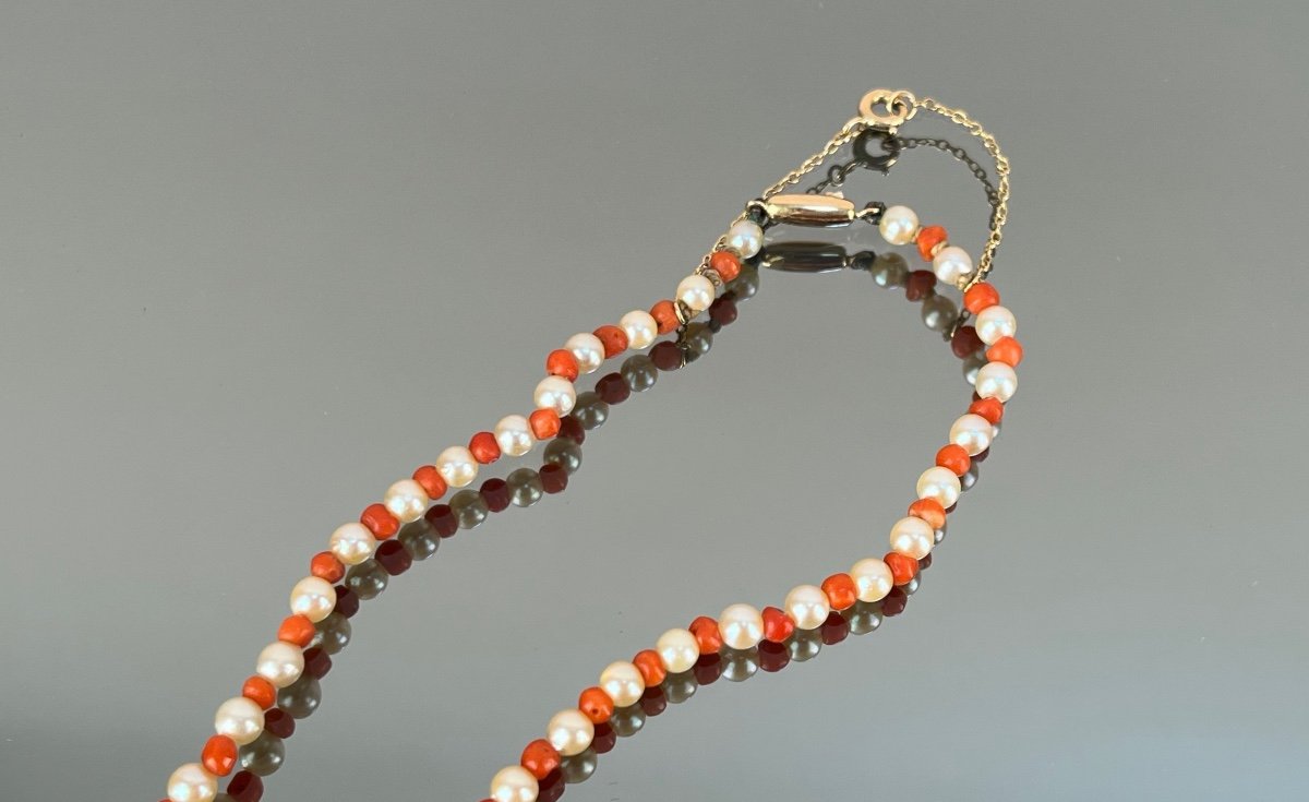 Necklace Of Cultured Pearls And Coral Pearls Clasp In Gold-photo-1