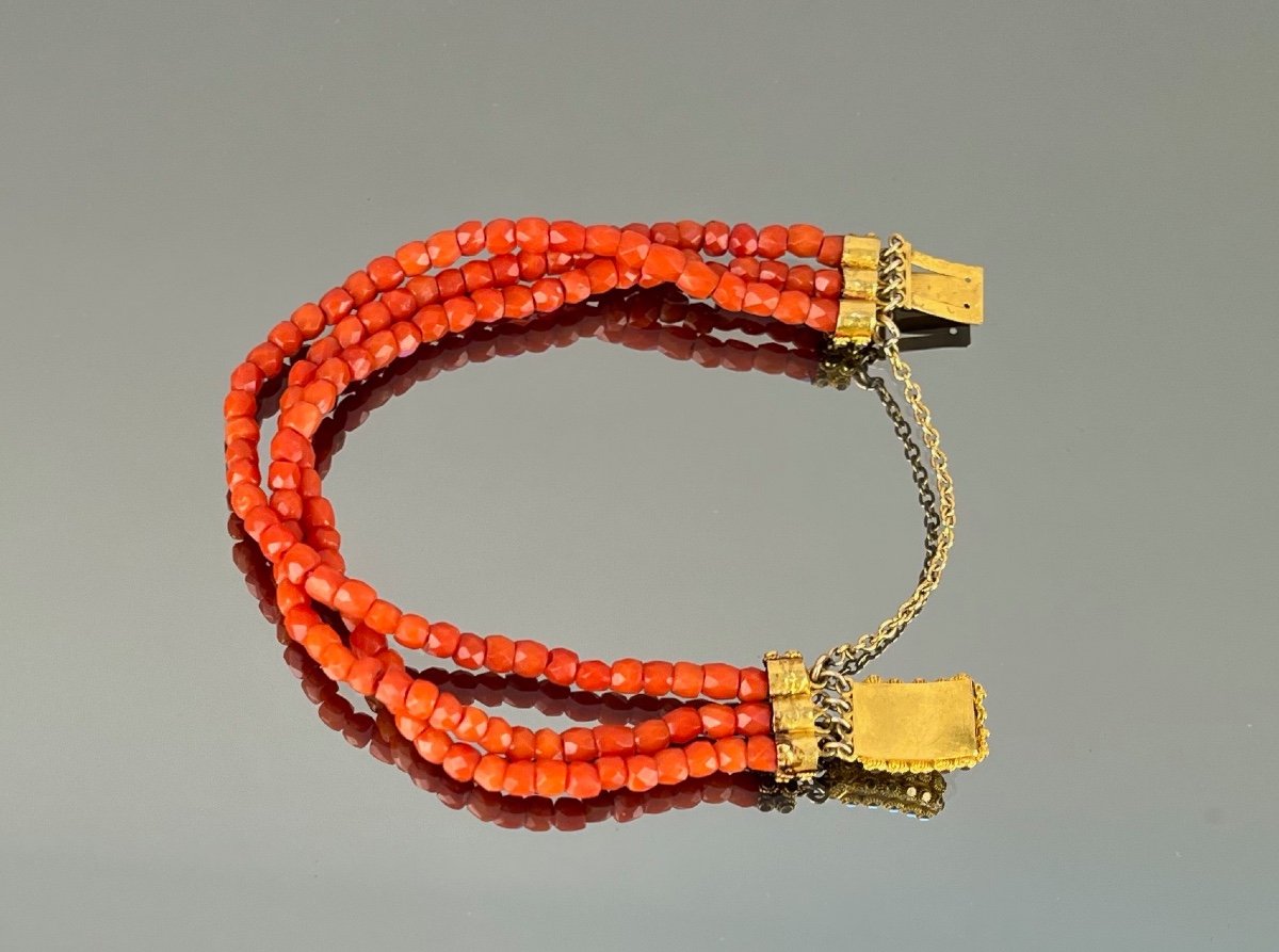 Bracelet In Coral Beads Late Nineteenth Century-photo-1