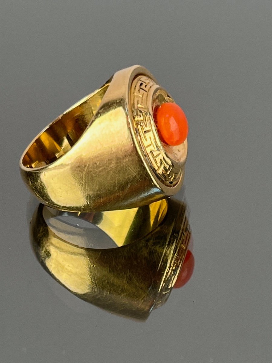 Bague Chevalière En Or Et Perle De Corail avec motif Napoléon III-photo-1