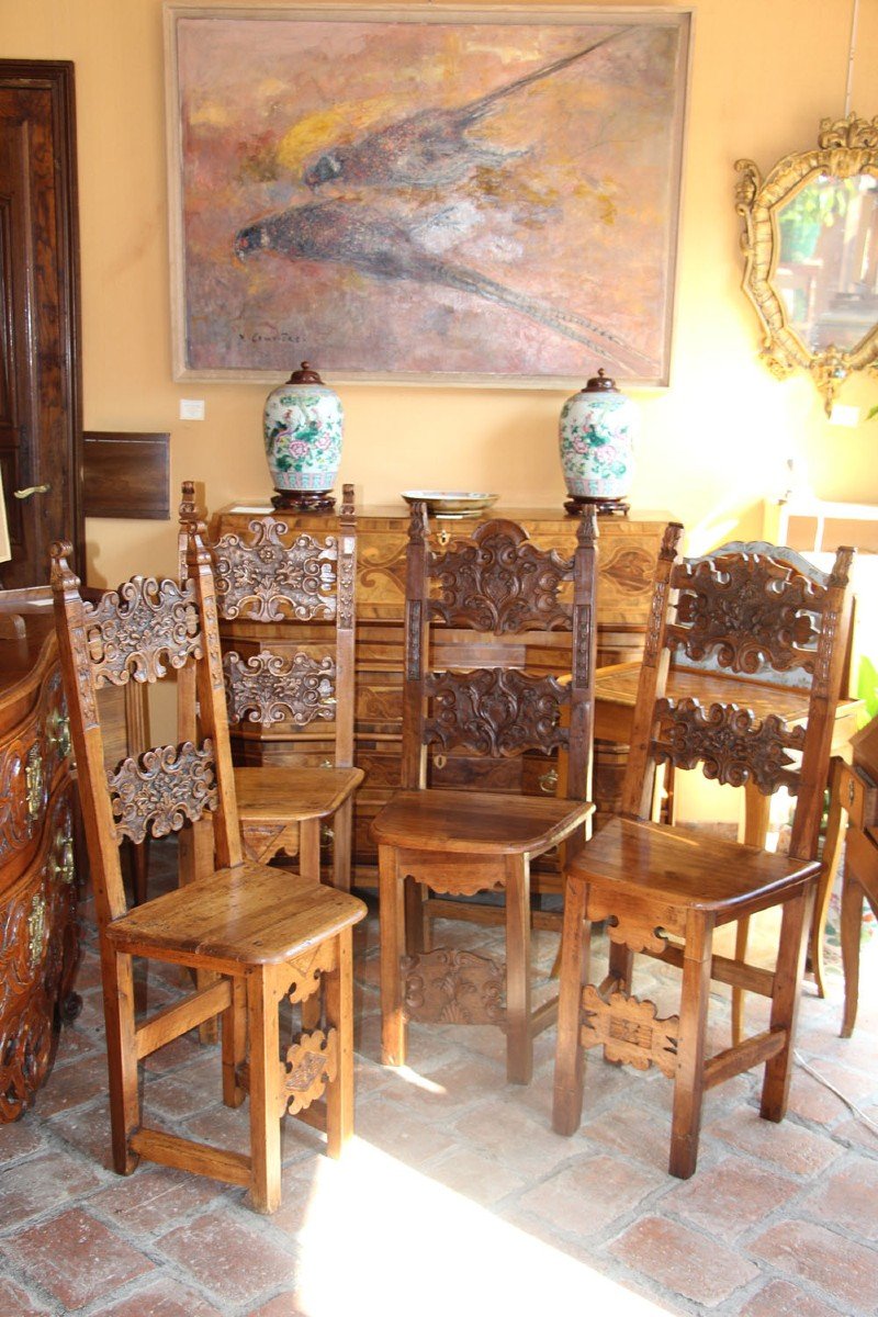 Italian Walnut Chairs From The 17th Century-photo-5