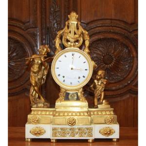 Grande Pendule De Style Louis XVI