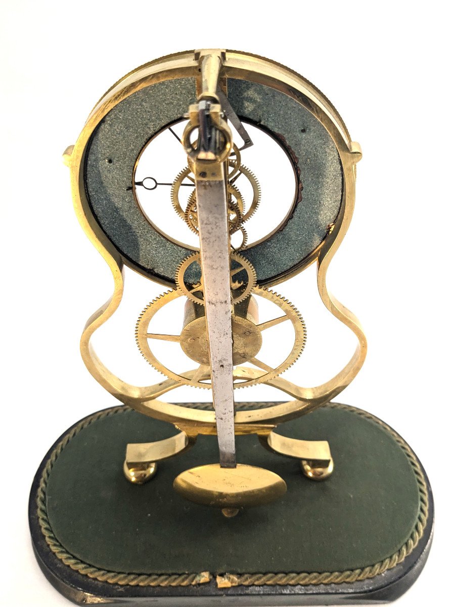 Beautiful 19th Century Skeleton Clock, "keyhole Frame" Model-photo-2