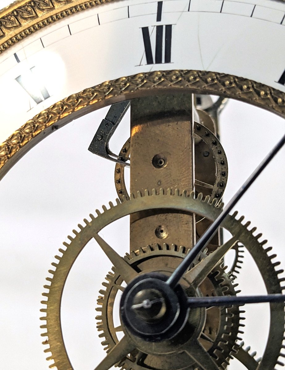 Beautiful 19th Century Skeleton Clock, "keyhole Frame" Model-photo-8