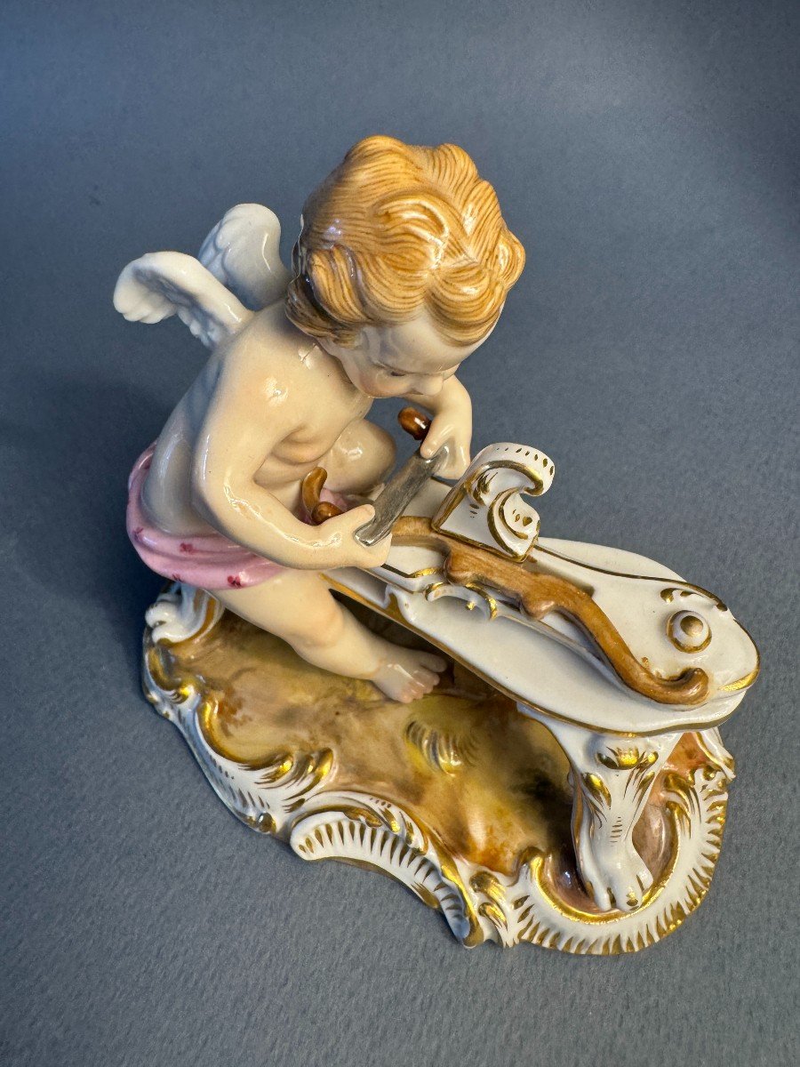 Meissen ‘l’Amour sculptant son arc’ Cupidon porcelaine N° C 61-photo-3