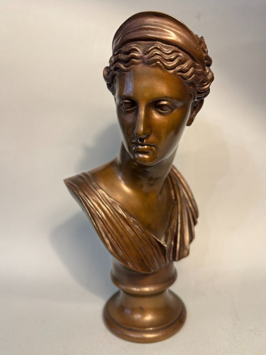 Barbedienne Founder. Bust Of Diana Of Versailles Or Artemis. Bronze Sculpture