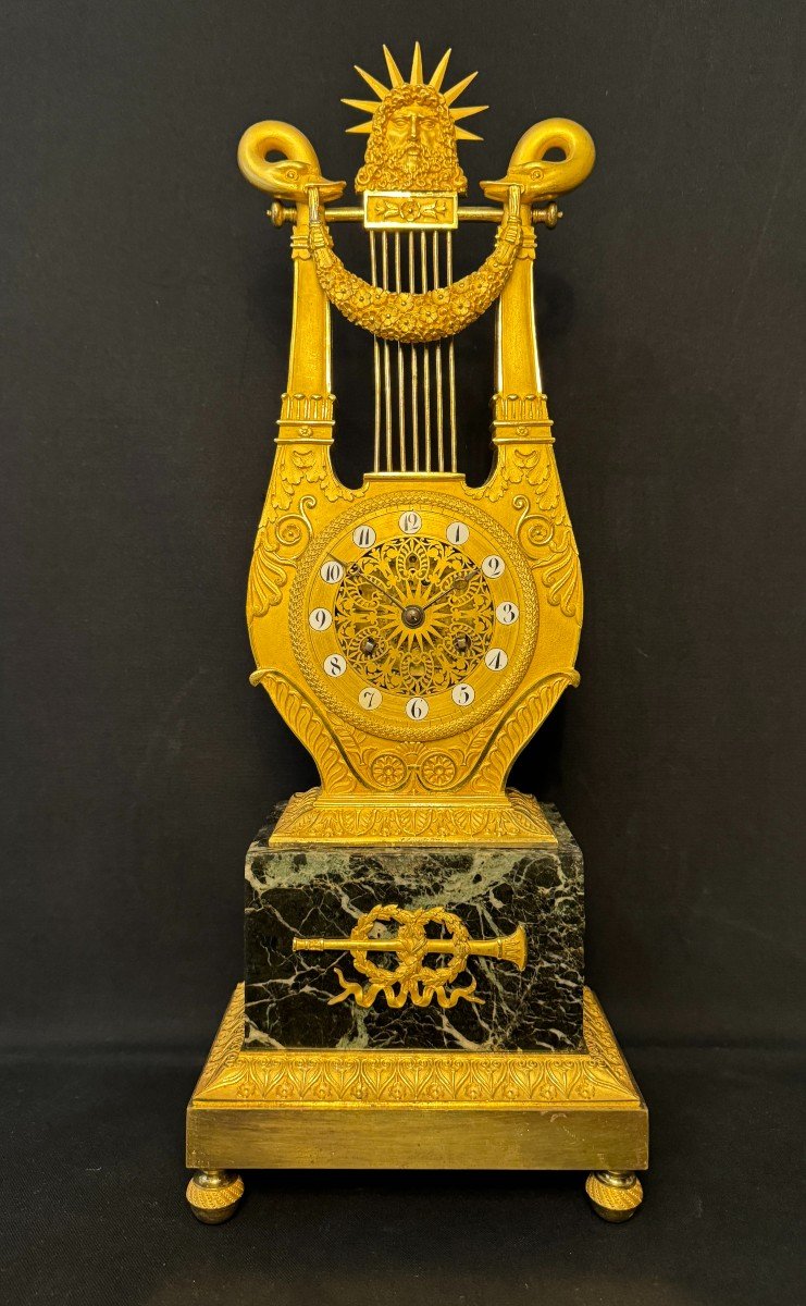 Pendule Lyre Empire aux cygnes "Apollon" en bronze doré