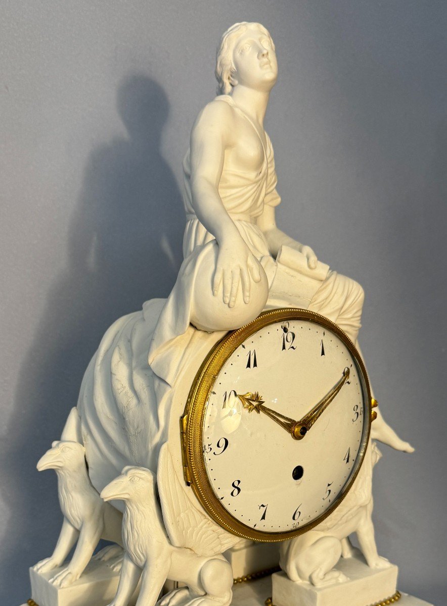 Louis XVI Allegorical Clock In Biscuit "uranie" 18th Century Period -photo-2