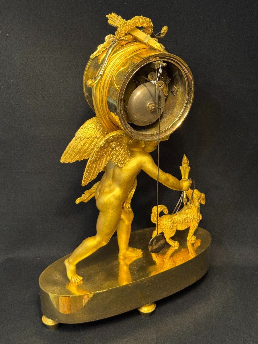 Pendule Empire au Cupidon porteur en bronze doré ''L’ Amour aveugle'' -photo-3