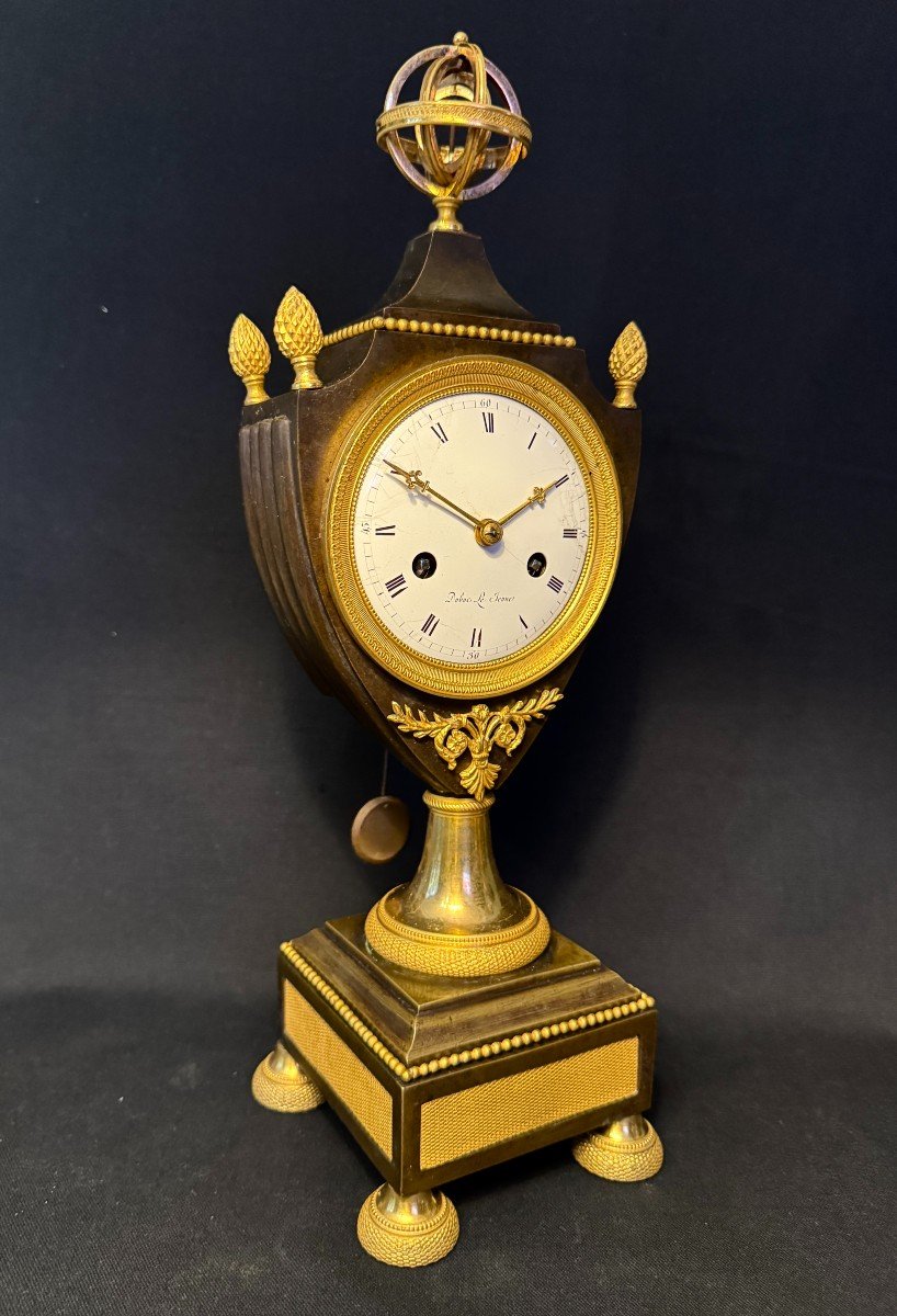 Empire Clock Vase-shaped In Patinated & Gilded Bronze (urn Or Shield)-photo-2