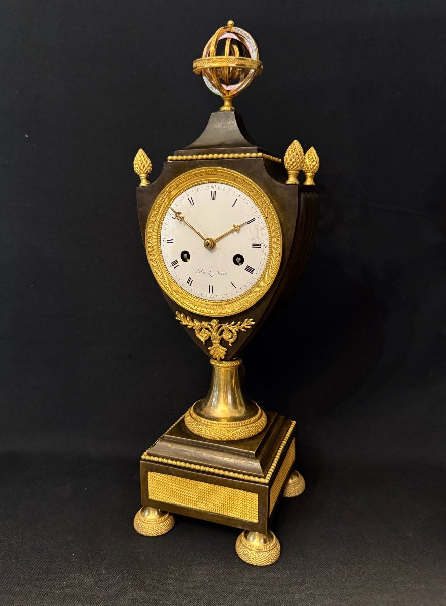 Empire Clock Vase-shaped In Patinated & Gilded Bronze (urn Or Shield)-photo-4