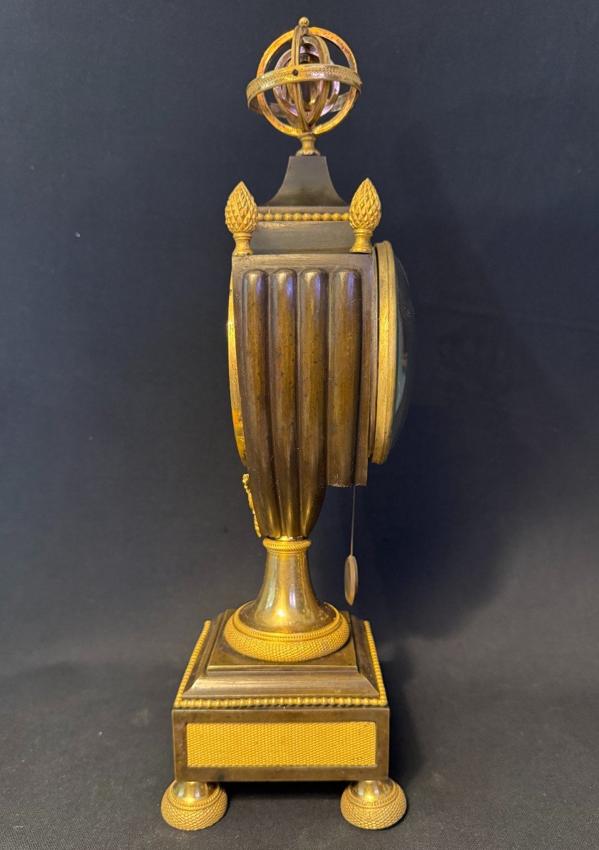 Empire Clock Vase-shaped In Patinated & Gilded Bronze (urn Or Shield)-photo-2