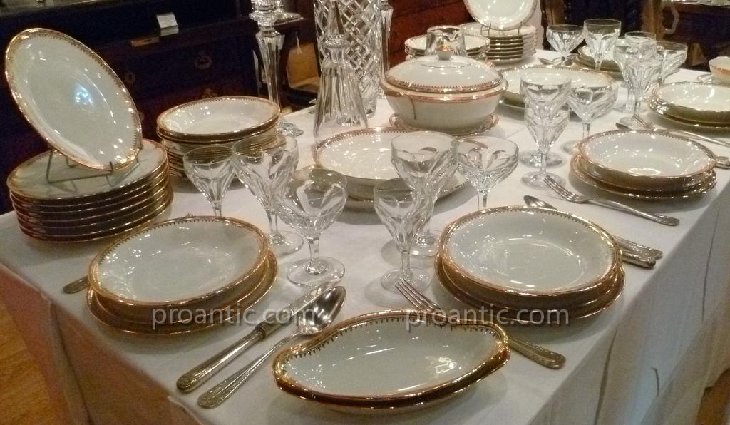 Service De Table En Porcelaine De Limoges-photo-2