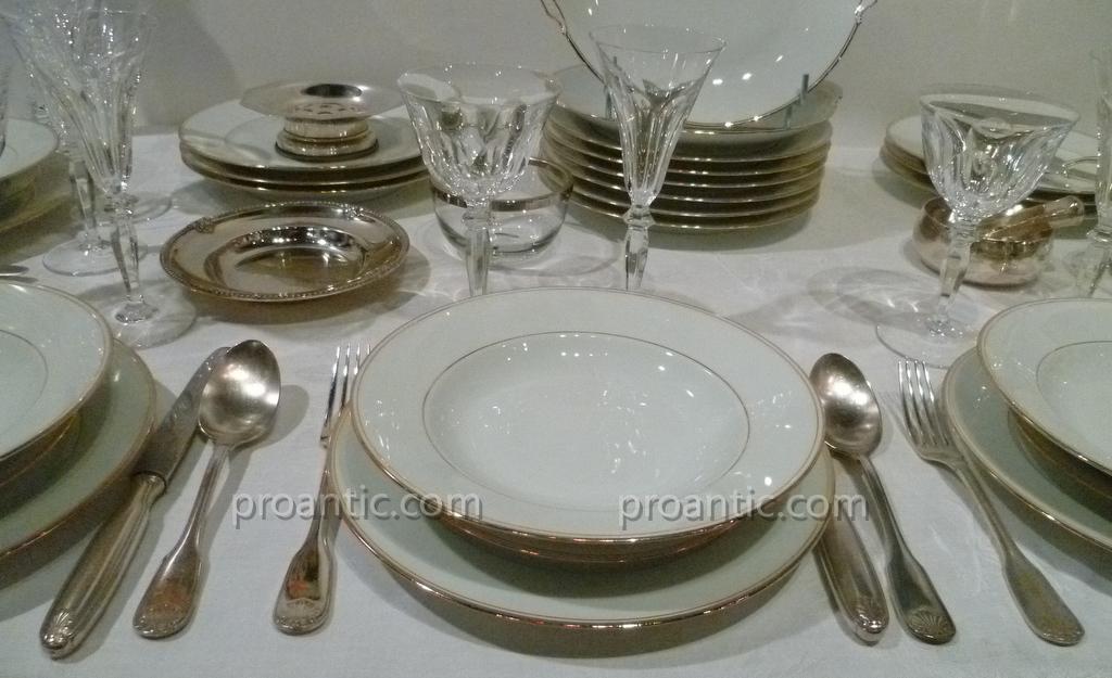 Service De Table En Porcelaine De Chez Haviland-photo-2