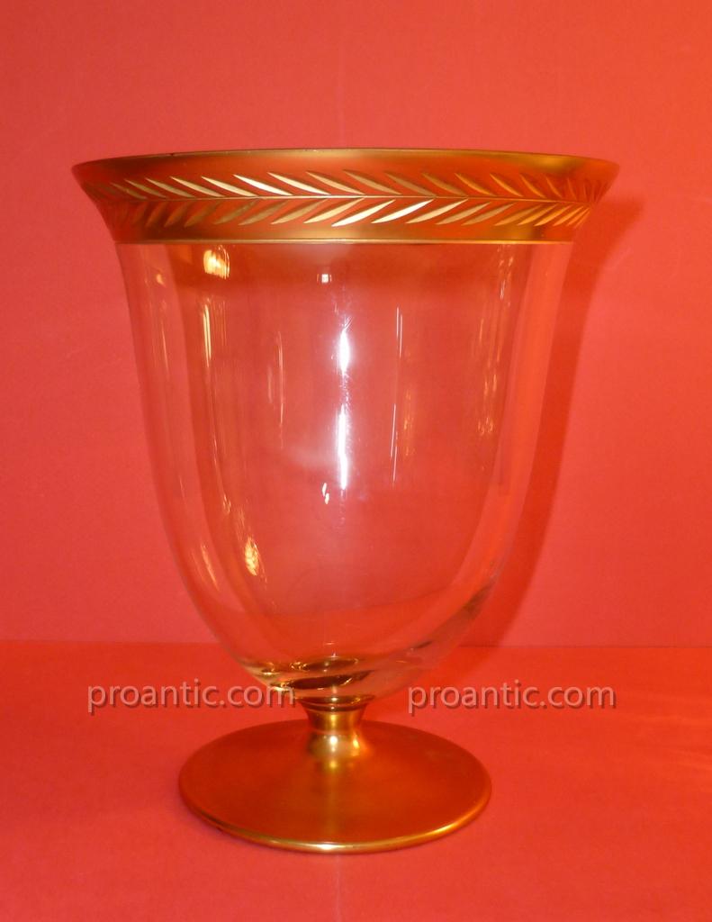 Small Gold Border Vase-photo-2