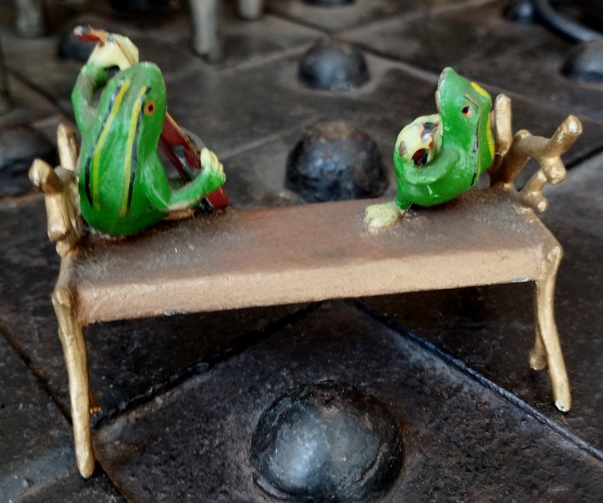  Duo Of Musician Frogs On A Bench-photo-4