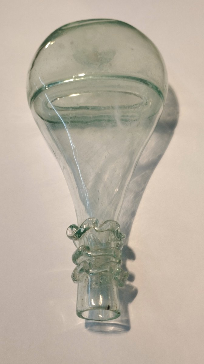 Baby Bottle Style In 18th Century Blown Glass-photo-3