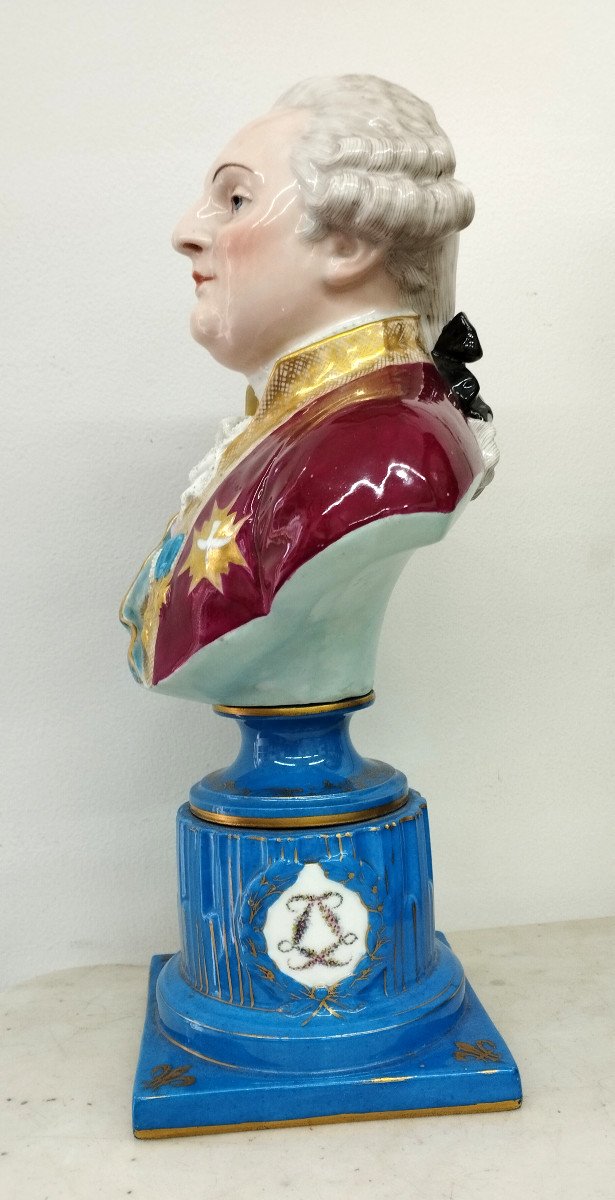 Buste  de Louis XVI en Porcelaine dans le goût de Sèvres XIX-photo-2