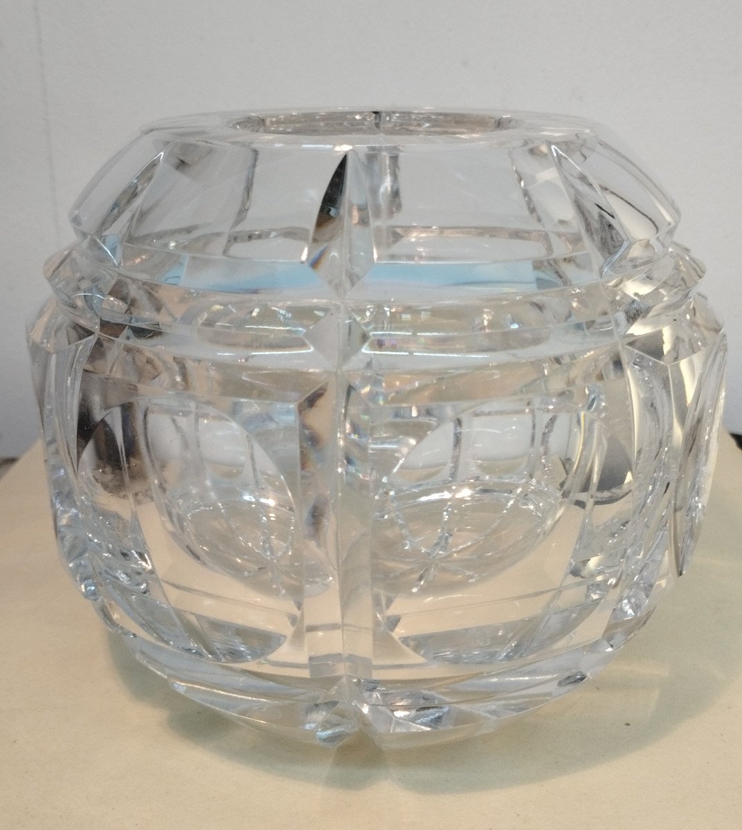 Vase boule en cristal taillé Tchécoslovaquie XX-photo-1